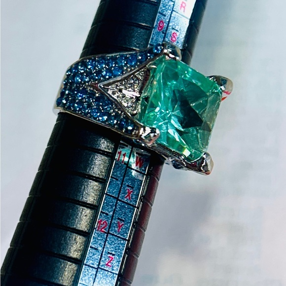 Ring Sz10 Silver with Green and Blue Gemstones along with white topaz sparkle - Picture 1 of 5